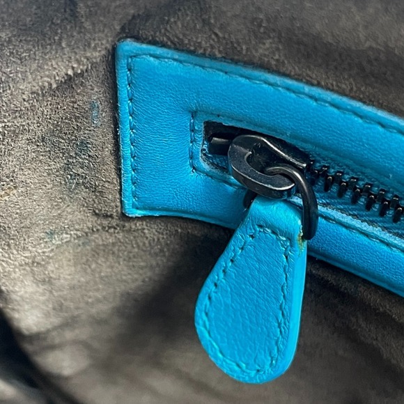 BOTTEGA VENETA Blue Intrecciato Pochette Shoulder Bag - Picture 14 of 15